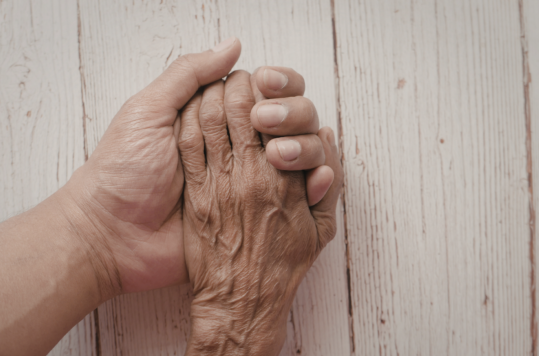 Elderly people and children need to be supervised when using a vibration machine. 